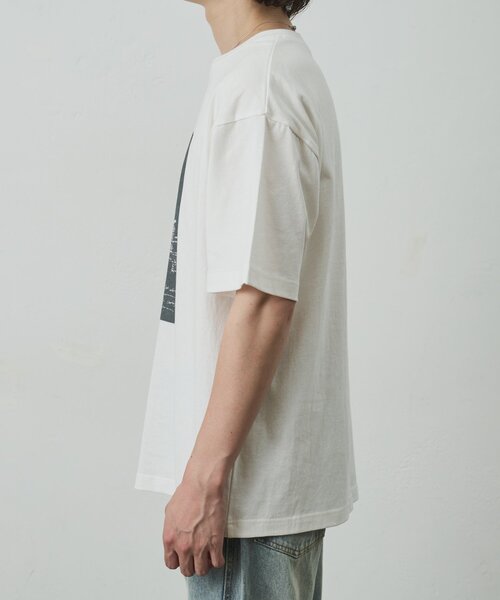 COLONY 2139(コロニートゥーワンスリーナイン)の「スクエアフォトプリントTシャツ(Tシャツ/カットソー・メンズ・レッド/ホワイト/ブラック・MEDIUM/LARGE)」の20枚目の写真