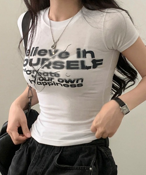 Miniministore(ミニミニストア)の「タイトロゴTシャツグラフィック半袖韓国風(Tシャツ/カットソー・レディース・ホワイト/ブラック・FREE)」の20枚目の写真