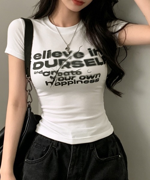 Miniministore(ミニミニストア)の「タイトロゴTシャツグラフィック半袖韓国風(Tシャツ/カットソー・レディース・ホワイト/ブラック・FREE)」の21枚目の写真