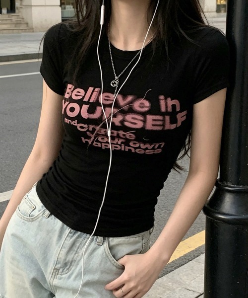 Miniministore(ミニミニストア)の「タイトロゴTシャツグラフィック半袖韓国風(Tシャツ/カットソー・レディース・ホワイト/ブラック・FREE)」の16枚目の写真