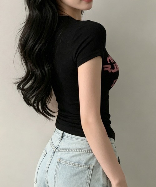 Miniministore(ミニミニストア)の「タイトロゴTシャツグラフィック半袖韓国風(Tシャツ/カットソー・レディース・ホワイト/ブラック・FREE)」の17枚目の写真