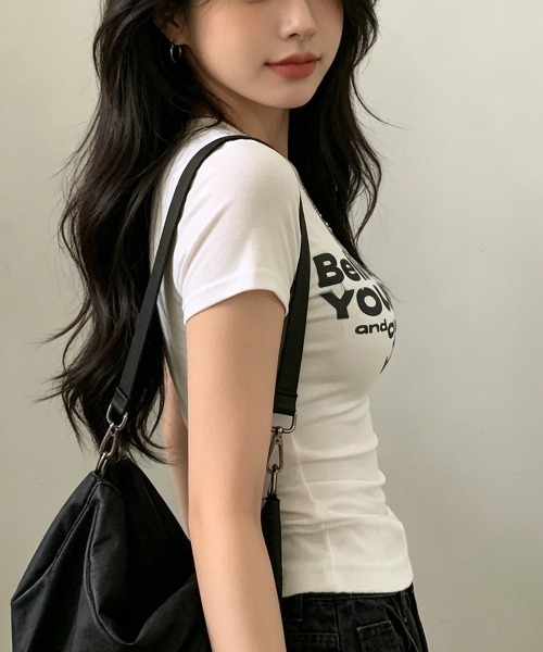 Miniministore(ミニミニストア)の「タイトロゴTシャツグラフィック半袖韓国風(Tシャツ/カットソー・レディース・ホワイト/ブラック・FREE)」の4枚目の写真