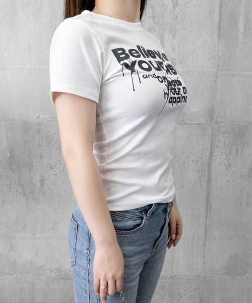 Miniministore(ミニミニストア)の「タイトロゴTシャツグラフィック半袖韓国風(Tシャツ/カットソー・レディース・ホワイト/ブラック・FREE)」の11枚目の写真