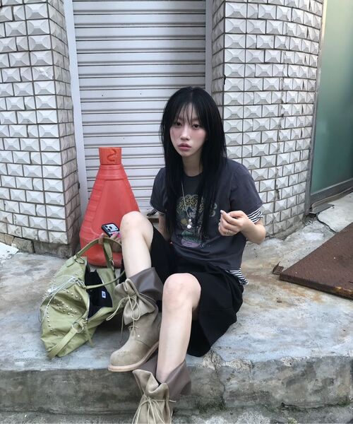 ERER(エルエル)の「Pintuck Bermuda Denim Shorts Black(その他パンツ・レディース・ブラック・1/2)」の7枚目の写真