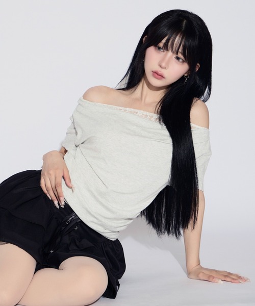 tinkerend(ティンカーエンド)の「Faux Layered Lace Top / フェイクレイヤードレーストップス(Tシャツ/カットソー・レディース・ブラック/ライトグレー・FREE)」の2枚目の写真