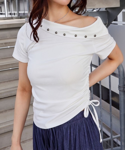 SpRay(スプレイ)の「スタッズ付オフタートルトップス(Tシャツ/カットソー・レディース・グレー/ブラック/ボルドー/ブラウン/ホワイト・FREE)」の18枚目の写真