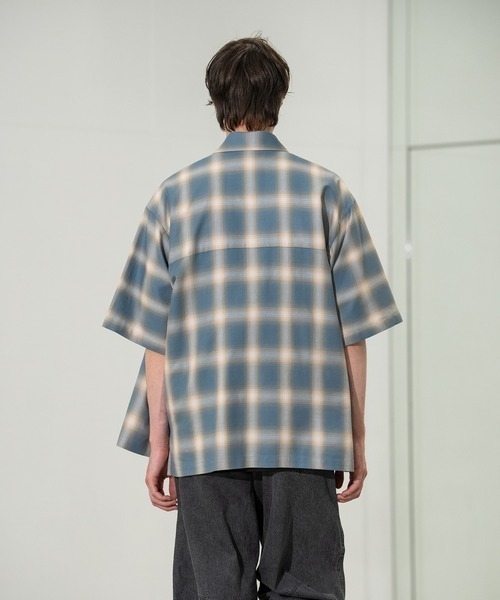 CITY TOKYO(シティトウキョウ)の「【CITY TOKYO/シティートーキョー】ソフトドレープオンブレチェックS/Sシャツ(シャツ/ブラウス・メンズ・ホワイト/ブラック/ライトブルー・2/1)」の4枚目の写真