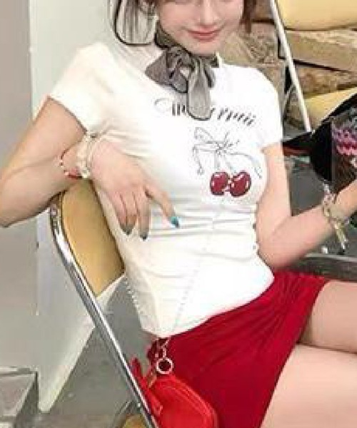 HALEY PESCA（ヘーリーペスカ）の「HALEY PESCA/チェリープリント リボンタイトTシャツ（Tシャツ/カットソー・レディース・ホワイト/ブラック・SMALL/MEDIUM）」の12枚目の写真
