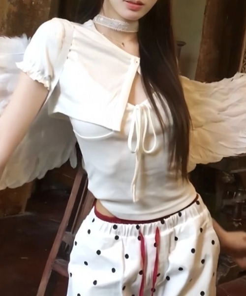 ViViDAY（ビビデー）の「【2点セット】フロントリボンキャミソール＋ボリューム半袖カーディガン（Tシャツ/カットソー・レディース・ホワイト・M）」の14枚目の写真