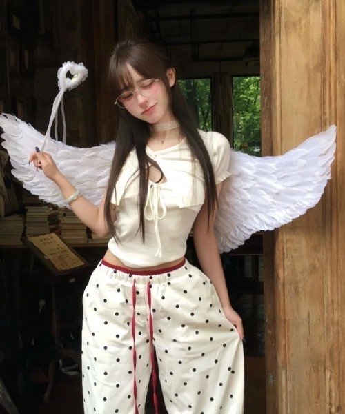 ViViDAY（ビビデー）の「【2点セット】フロントリボンキャミソール＋ボリューム半袖カーディガン（Tシャツ/カットソー・レディース・ホワイト・M）」の4枚目の写真