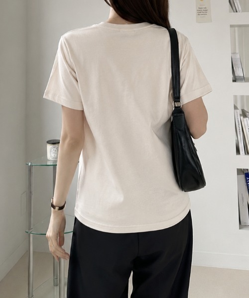sowme.（ソウミー）の「大人っぽく着回せる◎【フレンチロゴ ベーシック Tシャツ】（Tシャツ/カットソー・レディース・スミクロ/ナチュラル・SMALL/LARGE/MEDIUM）」の3枚目の写真