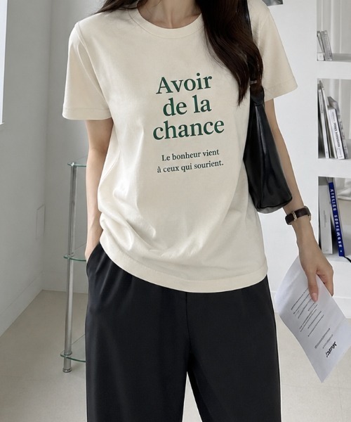 sowme.（ソウミー）の「大人っぽく着回せる◎【フレンチロゴ ベーシック Tシャツ】（Tシャツ/カットソー・レディース・スミクロ/ナチュラル・SMALL/LARGE/MEDIUM）」の5枚目の写真