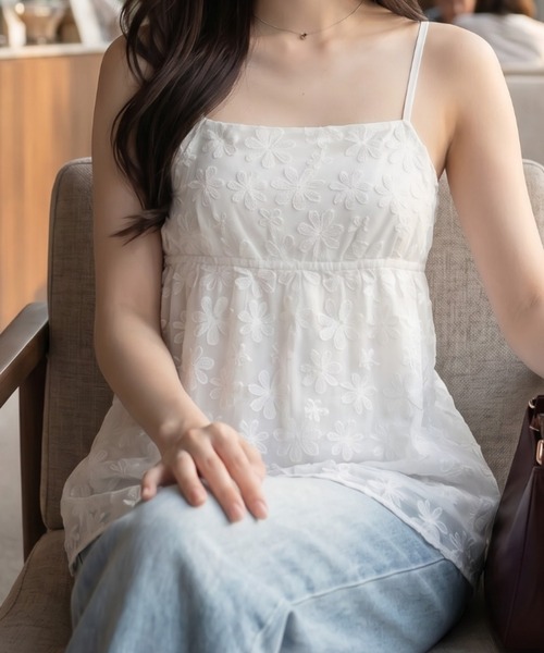 umune(ウムネ)の「キャミソール 総レース 花柄 レイヤード ペプラム フェミニン 体型カバー 大人かわいい 夏(キャミソール・レディース・オフホワイト/ブラック・FREE)」の10枚目の写真