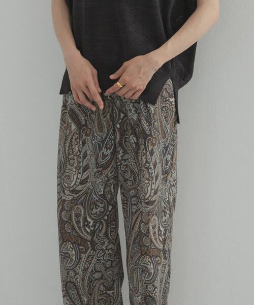 URBAN RESEARCH DOORS(アーバンリサーチドアーズ)の「ダークペイズリープリントイージーパンツ(その他パンツ・レディース・ブラウン系その他/レッド系その他・FREE)」の22枚目の写真