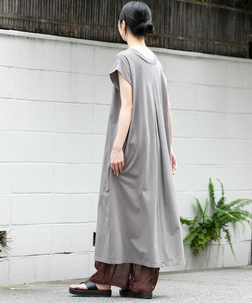 EKAL(エカル)の「製品染カットワンピース(ワンピース・レディース・グレー/ブラック/キャメル・ONE)」の17枚目の写真