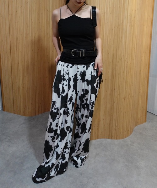 Ameri(アメリ)の「HALTER CAMISOLE LAYERED TOPS(キャミソール・レディース・ライトブルー/ブラック/グレー・SMALL/MEDIUM)」の9枚目の写真