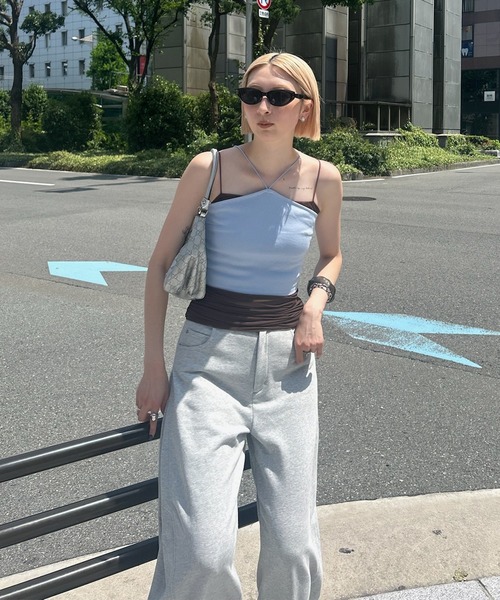 Ameri(アメリ)の「HALTER CAMISOLE LAYERED TOPS(キャミソール・レディース・ライトブルー/ブラック/グレー・SMALL/MEDIUM)」の21枚目の写真