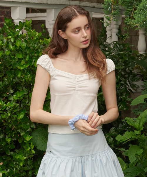 LOTSYOU(ロッツユー)の「Ella Shrring T-shirt White(Tシャツ/カットソー・レディース・その他・MEDIUM/SMALL)」の6枚目の写真