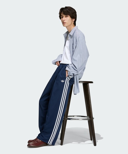 adidas(アディダス)の「BAGGY TRACK PANTS / アディダスオリジナルス adidas Originals(その他パンツ・メンズ・ブルー・MEDIUM/SMALL/3XL/LARGE/XX-LARGE/X-LARGE/X-SMALL)」の6枚目の写真