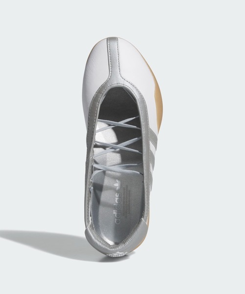 adidas(アディダス)の「TAEKWONDO MEI BALLET W / テコンドー バレエシューズ スニーカーアディダスオリジナルス adidas Originals(スニーカー・レディース・ホワイト×シルバー・22.0cm/22.5cm/23.0cm/23.5cm/24.0cm/24.5cm/25.0cm/25.5cm/26.0cm)」の4枚目の写真