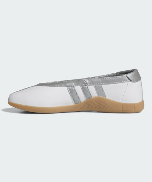 adidas(アディダス)の「TAEKWONDO MEI BALLET W / テコンドー バレエシューズ スニーカーアディダスオリジナルス adidas Originals(スニーカー・レディース・ホワイト×シルバー・22.0cm/22.5cm/23.0cm/23.5cm/24.0cm/24.5cm/25.0cm/25.5cm/26.0cm)」の6枚目の写真