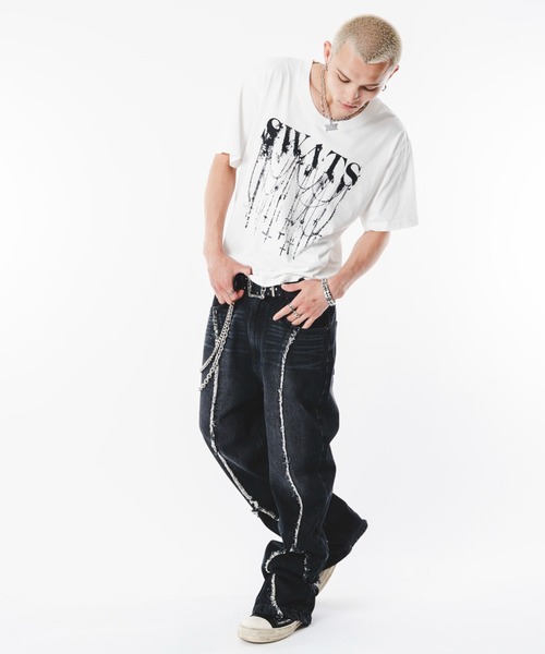 SHORT ROUND(ショートラウンド)の「SHORT ROUND/UネックグラフィックT(Tシャツ/カットソー・メンズ・ブラック系その他/ホワイト・LARGE/MEDIUM)」の11枚目の写真