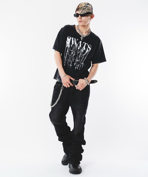 SHORT ROUND(ショートラウンド)の「SHORT ROUND/UネックグラフィックT(Tシャツ/カットソー・メンズ・ブラック系その他/ホワイト・LARGE/MEDIUM)」の3枚目の写真