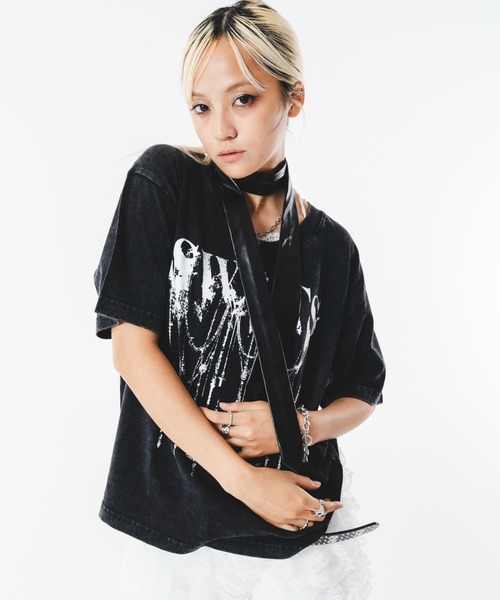SHORT ROUND(ショートラウンド)の「SHORT ROUND/UネックグラフィックT(Tシャツ/カットソー・メンズ・ブラック系その他/ホワイト・LARGE/MEDIUM)」の17枚目の写真