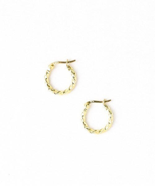 Chick(チック)の「【es】SILVER925 15mmデザインフープピアス(ピアス(両耳用)・レディース・ブラック/シルバー/ゴールド/ブラック系その他/シルバー系その他/ゴールド系その他・FREE)」の5枚目の写真