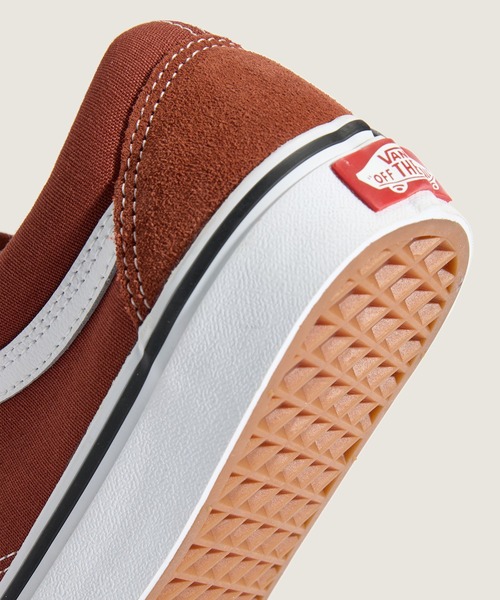 VANS(バンズ)の「オールドスクール / Old Skool COLOR THEORY Rust Br VN000D7ZFSB1(スニーカー・メンズ・ブラウン・11/6/10/9/8.5/9.5/10.5/7.5/5.5)」の5枚目の写真