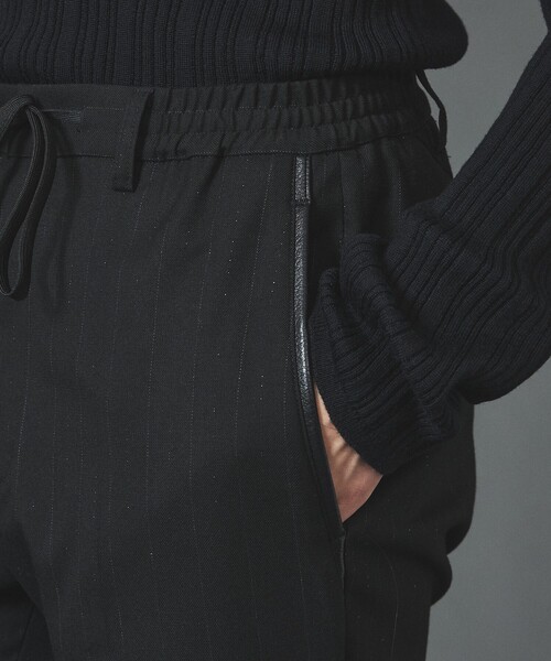 5351 POUR LES HOMMES(ゴーサンゴーイチプールオム)の「【セットアップ対応】ルレックス ストライプ テーパードスラックス(スラックス・メンズ・グレー/ブラック・44/46/48/50)」の8枚目の写真