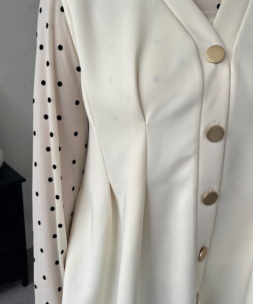 prose verse(プロズヴェール)の「ウエストタックVネックジレ(ベスト・レディース・ブラック/アイボリー・LARGE/MEDIUM)」の19枚目の写真