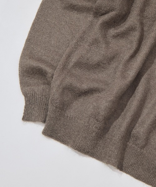 YLEVE(イレーヴ)の「【YLEVE/イレーヴ】SUPER KID MOHAIR HENRY NECK KNIT(ニット/セーター・メンズ・カーキ/ダークグレー・5/4)」の20枚目の写真