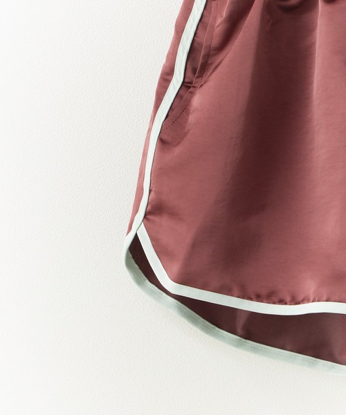 Chick(チック)の「Side Line Easy-Fit Shorts / サイドライン イージー仕様 ショートパンツ 2026年 夏 夏服(その他パンツ・レディース・ブラウン・FREE)」の4枚目の写真