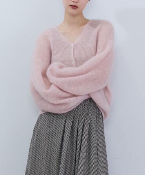 ADIEU TRISTESSE(アデュートリステス)の「キッドモヘヤ片畦ニットカーディガン(カーディガン/ボレロ・レディース・ピンク/パープル/ライトグレー・FREE)」の14枚目の写真