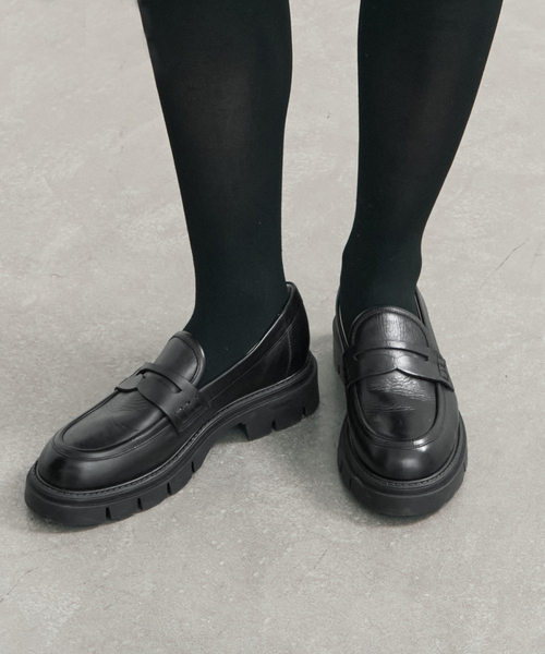 Spick & Span(スピックアンドスパン)の「《新色有り / 追加》CORSO ROMA 9 / コルソローマノーヴェ ローファー(ローファー・レディース・キャメル/ブラック・38/37/36)」の1枚目の写真