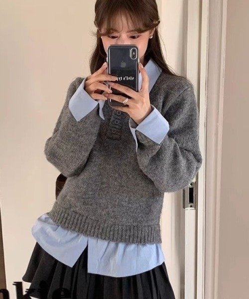 SHERU(シェル)の「スキッパーシャツレイヤードニット(ニット/セーター・レディース・ベージュ/ネイビー/ブラウン/グレー・M)」の14枚目の写真