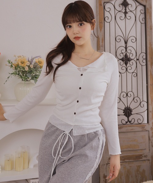 Anely(アネリー)の「フェイクレイヤード 襟付き ボタン フィット トップス(Tシャツ/カットソー・レディース・ホワイト/チャコールグレー・FREE)」の12枚目の写真