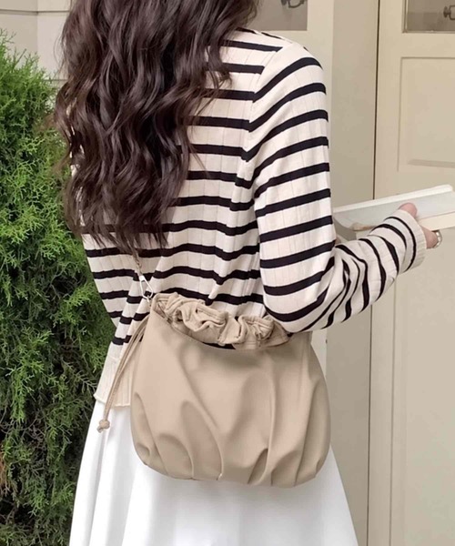 TONE SELECT GOODS(トーンセレクトグッズ)の「Liaa/くしゅくしゅギャザーハンドル ナイロンバッグ A18868(ハンドバッグ・レディース・ベージュ/ブラック・FREE)」の2枚目の写真