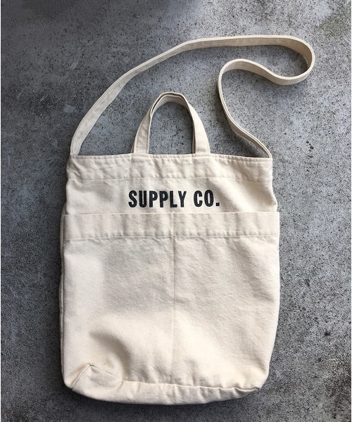 TODAYFUL（トゥデイフル）の「LOGOショルダーバッグ（ショルダーバッグ・レディース・オフホワイト/ネイビー/カーキ・FREE）」の2枚目の写真