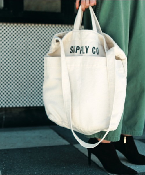 TODAYFUL（トゥデイフル）の「LOGOショルダーバッグ（ショルダーバッグ・レディース・オフホワイト/ネイビー/カーキ・FREE）」の4枚目の写真