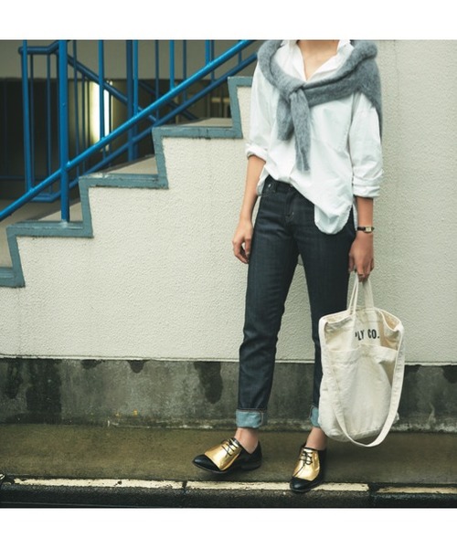 TODAYFUL（トゥデイフル）の「LOGOショルダーバッグ（ショルダーバッグ・レディース・オフホワイト/ネイビー/カーキ・FREE）」の5枚目の写真