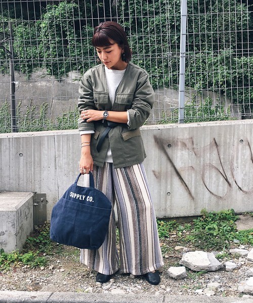 TODAYFUL（トゥデイフル）の「LOGOショルダーバッグ（ショルダーバッグ・レディース・オフホワイト/ネイビー/カーキ・FREE）」の14枚目の写真