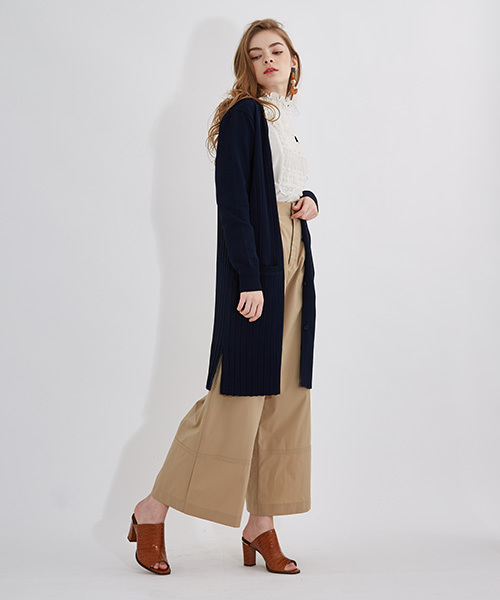 UNITED TOKYO（ユナイテッドトウキョウ）の「プリーツリブニットロングカーデ（カーディガン/ボレロ・レディース・レッド/サックスブルー/ネイビー・1）」の18枚目の写真