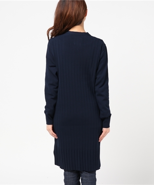 UNITED TOKYO（ユナイテッドトウキョウ）の「プリーツリブニットロングカーデ（カーディガン/ボレロ・レディース・レッド/サックスブルー/ネイビー・1）」の6枚目の写真