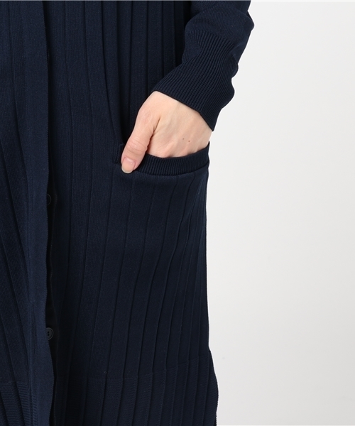 UNITED TOKYO（ユナイテッドトウキョウ）の「プリーツリブニットロングカーデ（カーディガン/ボレロ・レディース・レッド/サックスブルー/ネイビー・1）」の9枚目の写真
