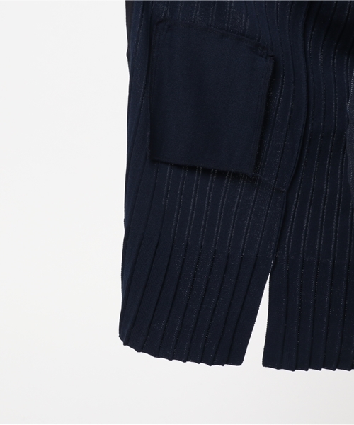 UNITED TOKYO（ユナイテッドトウキョウ）の「プリーツリブニットロングカーデ（カーディガン/ボレロ・レディース・レッド/サックスブルー/ネイビー・1）」の11枚目の写真