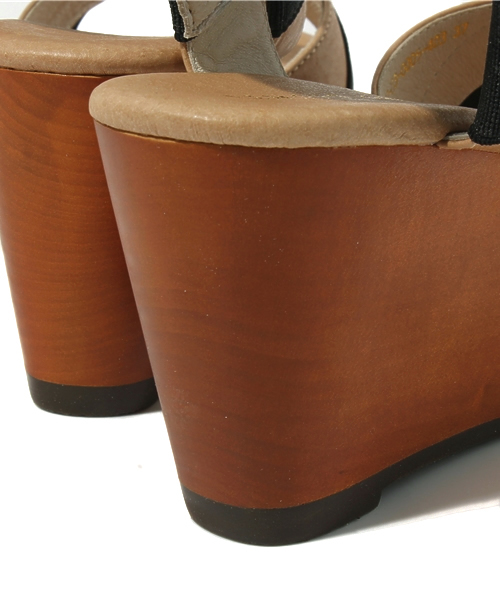 BEAMS LIGHTS Women's（ビームスライツ ウィメンズ）の「○BEAMS LIGHTS / ウッドウェッジサンダル（サンダル・レディース・グレー/ブラック/ベージュ/ブラック系その他・36/37/38/38.5）」の9枚目の写真