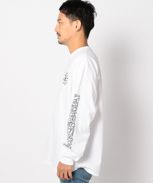 SHIPS JET BLUE（シップスジェットブルー）の「SHIPS JET BLUE: Keith Haring グラフィックTシャツ2（Tシャツ/カットソー・メンズ・オフホワイト・SMALL/X-LARGE）」の2枚目の写真