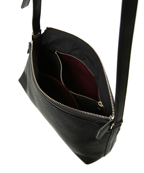 Paul Smith(ポールスミス)の「CITY TRAVEL LEATHER SHOULDER BAG / 873198 W170(ショルダーバッグ・レディース・ブラック/ブラウン/バーガンディー・FREE)」の7枚目の写真